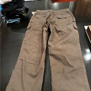 Men’s Duluth firehouse pant in chocolate